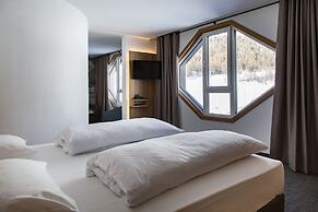 Blu Hotel Senales Zirm - Cristal