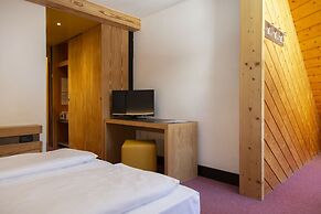 Blu Hotel Senales Zirm - Cristal