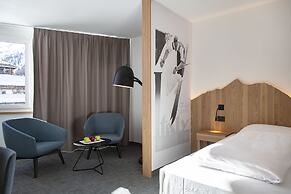 Blu Hotel Senales Zirm - Cristal