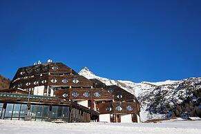 Blu Hotel Senales Zirm - Cristal