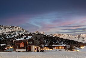 Blu Hotel Senales Zirm - Cristal