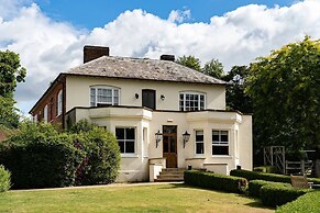 Tewinbury Farm Hotel