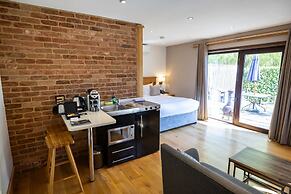 Tewinbury Farm Hotel