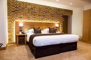 Tewinbury Farm Hotel