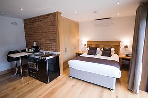 Tewinbury Farm Hotel