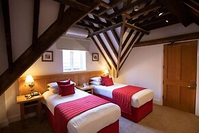 Tewinbury Farm Hotel