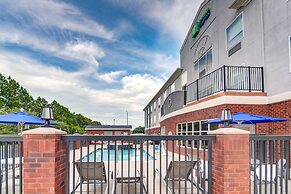Holiday Inn Express & Suites Foley by IHG