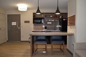 Candlewood Suites Fayetteville – University of Arkansas by IHG