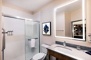 Candlewood Suites Fayetteville – University of Arkansas by IHG