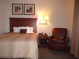 Candlewood Suites Fayetteville – University of Arkansas, an IHG Hotel