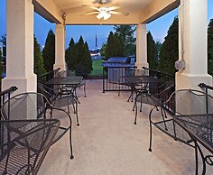 Candlewood Suites Fayetteville – University of Arkansas by IHG