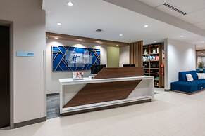 Holiday Inn Express & Suites Vaughan-Southwest
