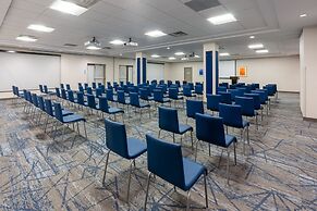 Holiday Inn Express & Suites Vaughan-Southwest by IHG