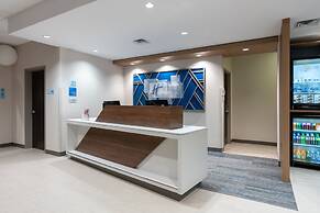 Holiday Inn Express & Suites Vaughan-Southwest by IHG