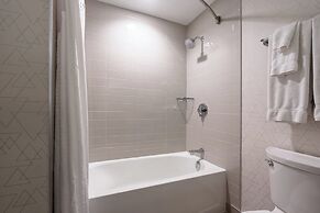 Holiday Inn Express & Suites Vaughan-Southwest by IHG
