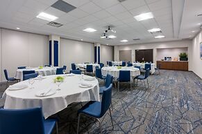 Holiday Inn Express & Suites Vaughan-Southwest by IHG