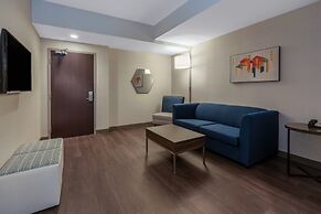 Holiday Inn Express & Suites Vaughan-Southwest by IHG