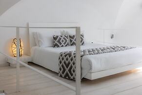 Dreams Luxury Suites