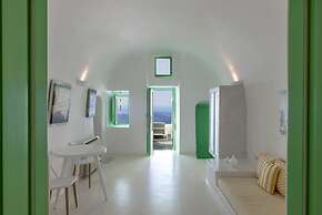 Dreams Luxury Suites