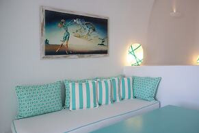 Dreams Luxury Suites