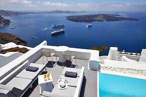 Dreams Luxury Suites