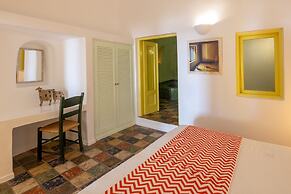 Dreams Luxury Suites