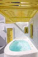 Dreams Luxury Suites