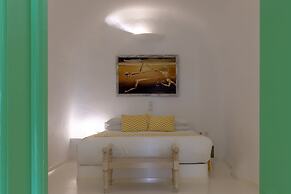 Dreams Luxury Suites