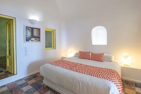 Dreams Luxury Suites