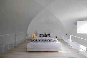 Dreams Luxury Suites