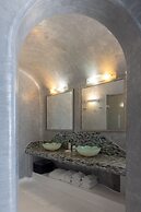 Dreams Luxury Suites