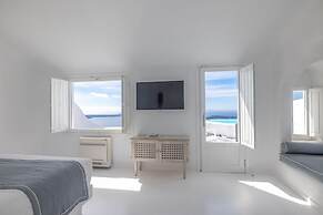 Dreams Luxury Suites