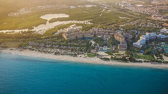 The Ritz-Carlton Sanya, Yalong Bay