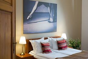 Tango House Bed & Breakfast