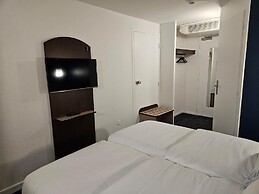 Kyriad NIORT - Espace Mendes-France