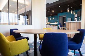 Kyriad NIORT - Espace Mendes-France