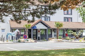 Kyriad NIORT - Espace Mendes-France