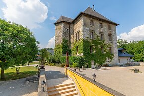 Le Chateau De Candie