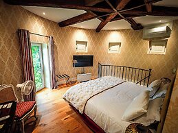 Le Chateau De Candie
