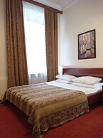 Sonata at Palace Square