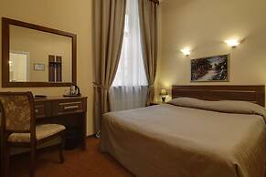 Sonata at Palace Square