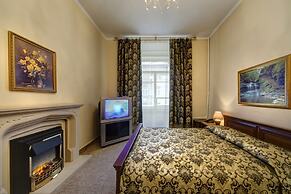 Sonata at Palace Square