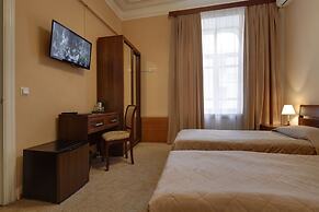 Sonata at Palace Square