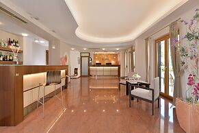 Hotel Mareluna