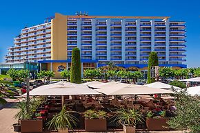 Xon's Platja ApartHotel