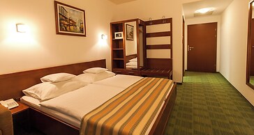 Best Western Airport Hotel Stella