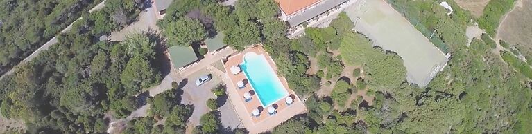 Hotel Club Mezzaluna