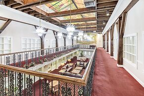 Plaza Suites Downtown New Orleans