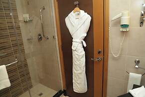 Al Jahra Copthorne Hotel & Resort