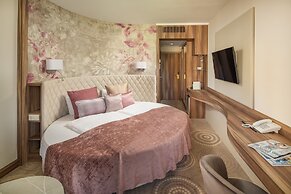 Hotel Carbona Thermal Spa